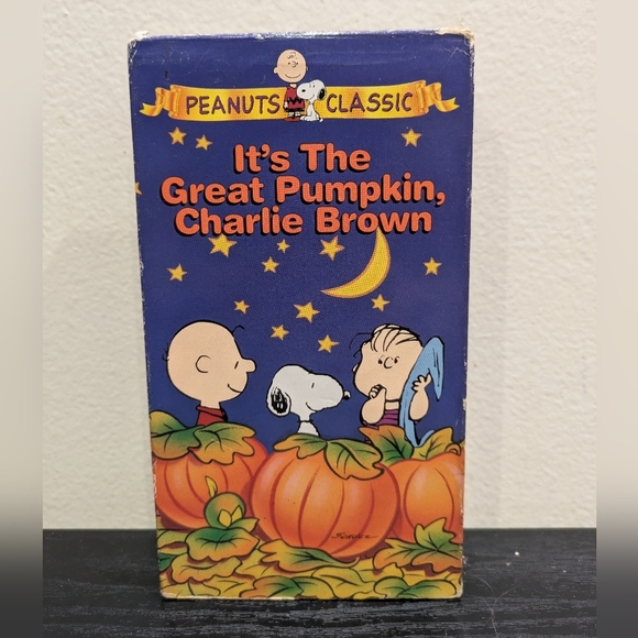 Peanuts Classic: It's The Great Pumpkin, Charlie Brown VHS - Picture 2 of 6